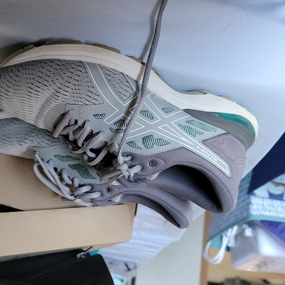 ASICS gel.flux 5